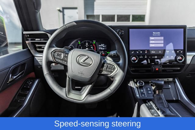 Used 2026 Lexus GX 550 w/ Accessory Package (2T) AWD/4WD image 32
