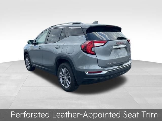 Used 2023 GMC Terrain SLT image 5