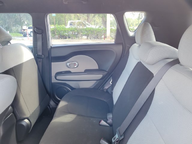 Used 2017 Kia Soul FWD image 13