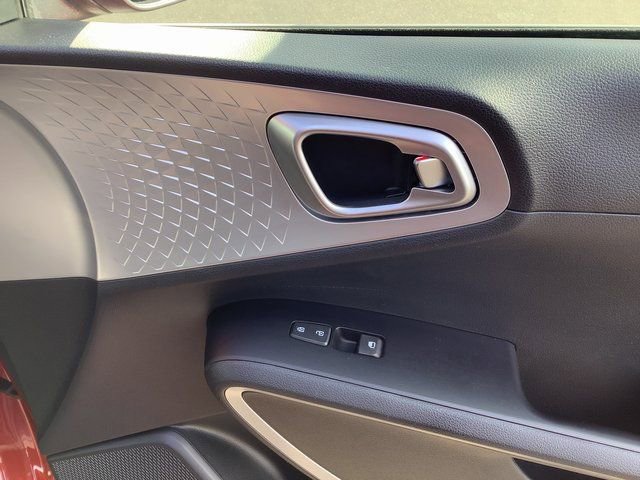 Used 2024 Kia Soul LX w/ Option Group 015 image 37