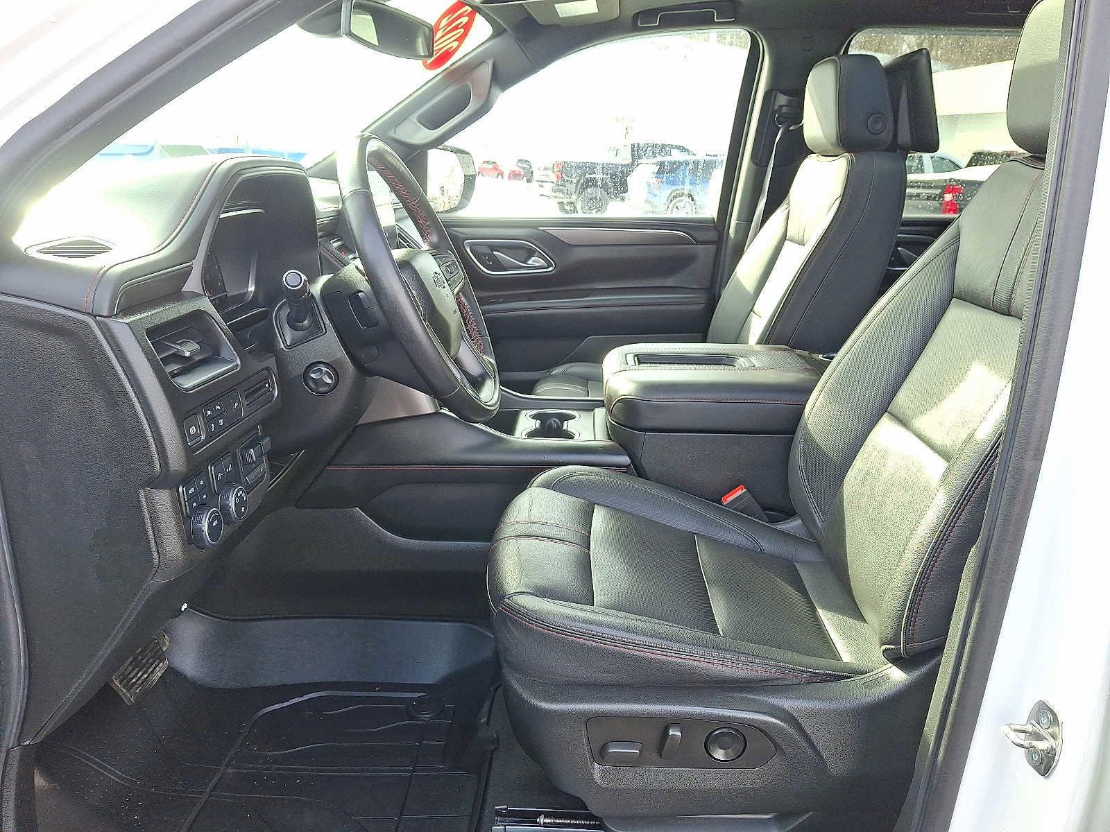 Used 2022 Chevrolet Suburban RST w/ Luxury Package image 15