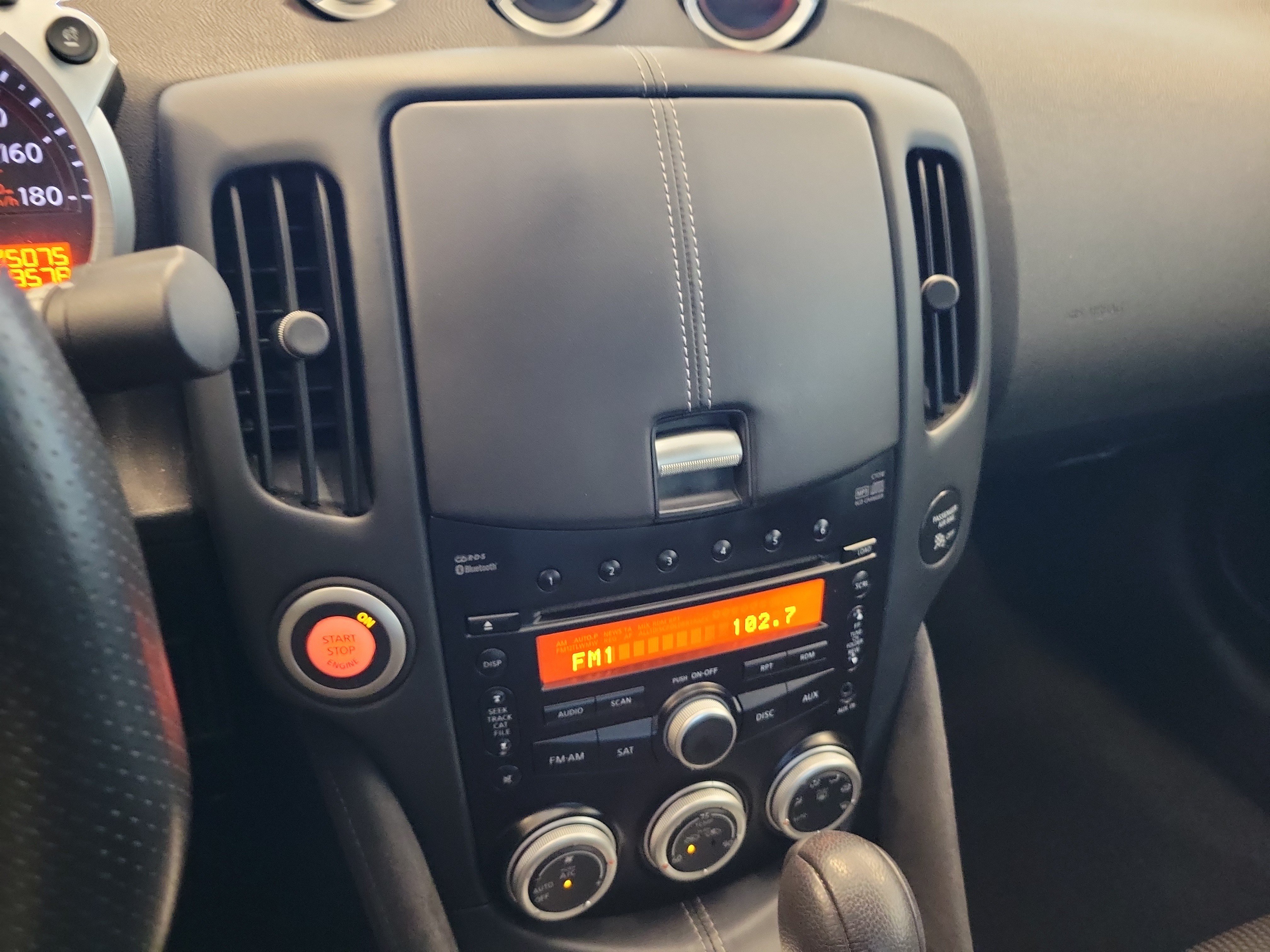 Used 2010 Nissan 370Z Touring RWD image 25