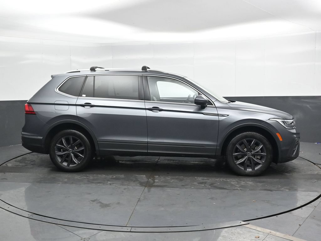 Used 2022 Volkswagen Tiguan SE AWD/4WD image 4