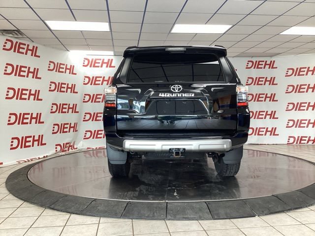 Used 2023 Toyota 4Runner TRD Off-Road Premium w/ Moonroof Package AWD/4WD image 6