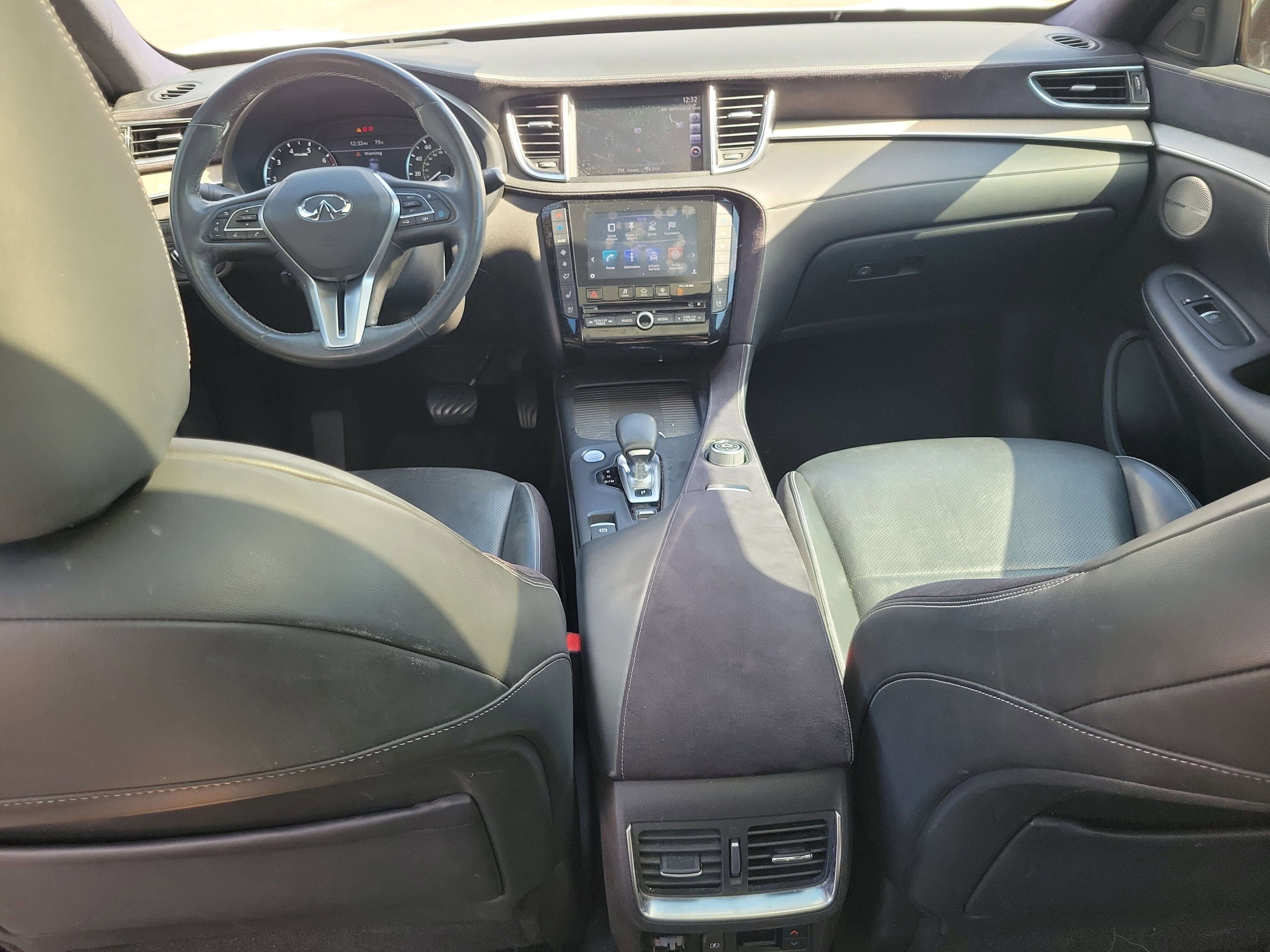 Used 2019 INFINITI QX50 Essential w/ Sensory Package image 10