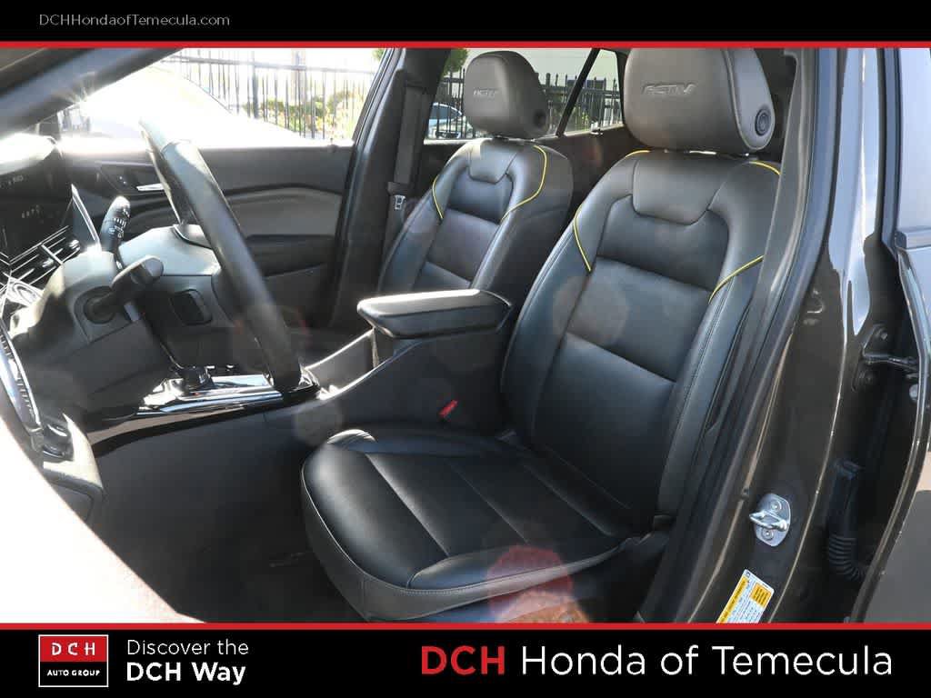 Used 2024 Chevrolet Trax ACTIV w/ Sunroof Package FWD image 18