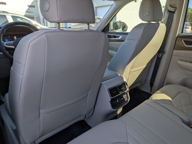New 2026 Volkswagen Atlas SE FWD image 25