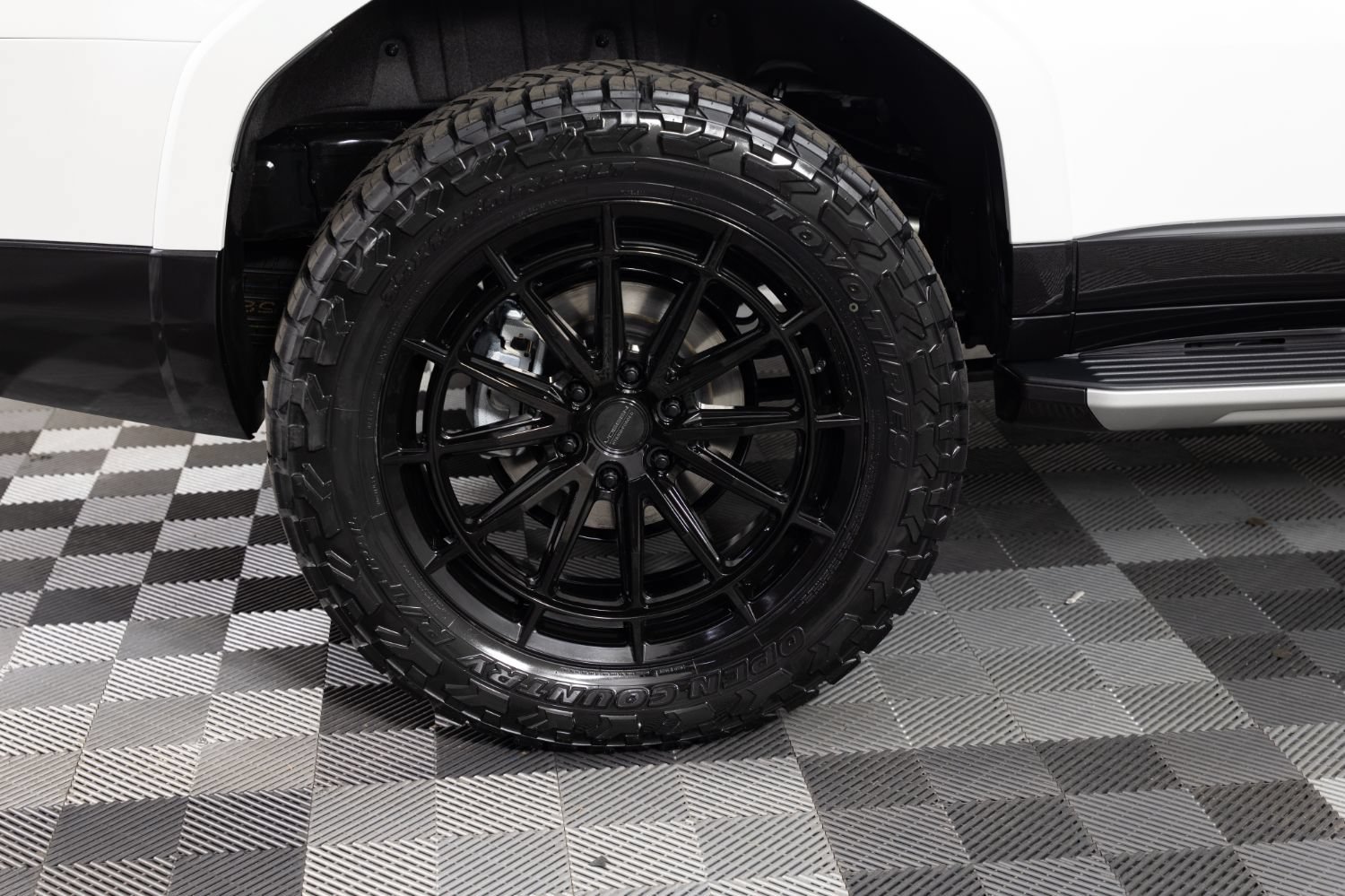 Used 2026 Lexus GX 550 w/ Accessory Package (2T) AWD/4WD image 41