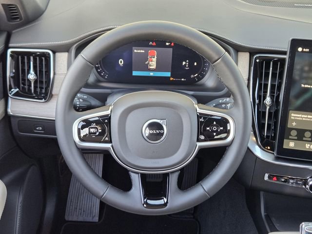 Used 2026 Volvo XC90 B6 Plus w/ Protection Package Premier AWD/4WD image 22