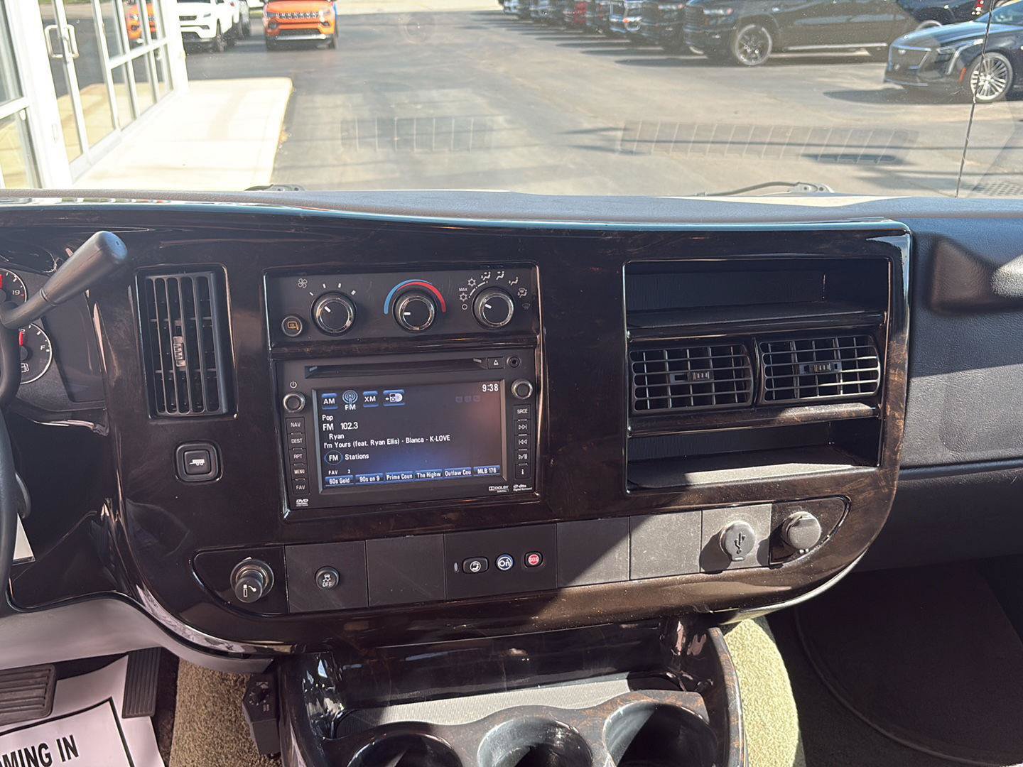 Used 2014 Chevrolet Express 1500 AWD image 13