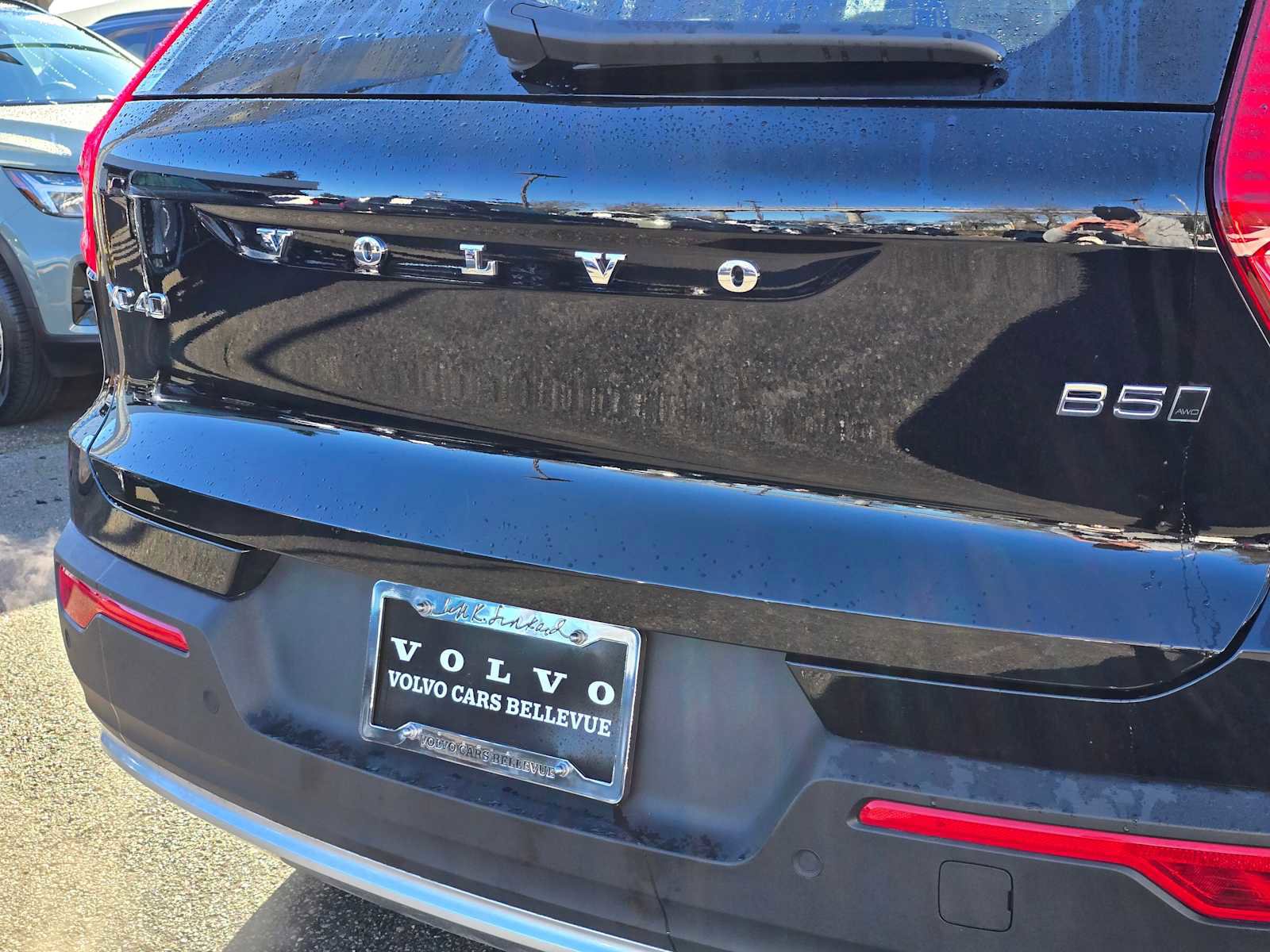 Used 2025 Volvo XC40 B5 Plus w/ Climate Package image 15