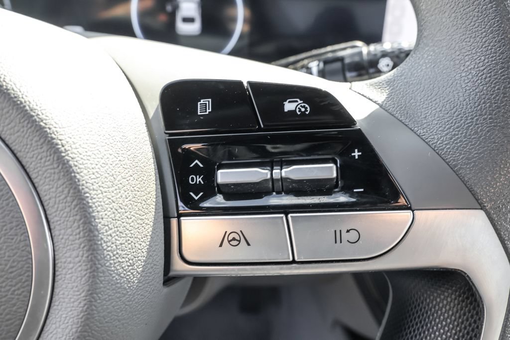 Certified 2024 Hyundai Elantra SEL FWD image 22