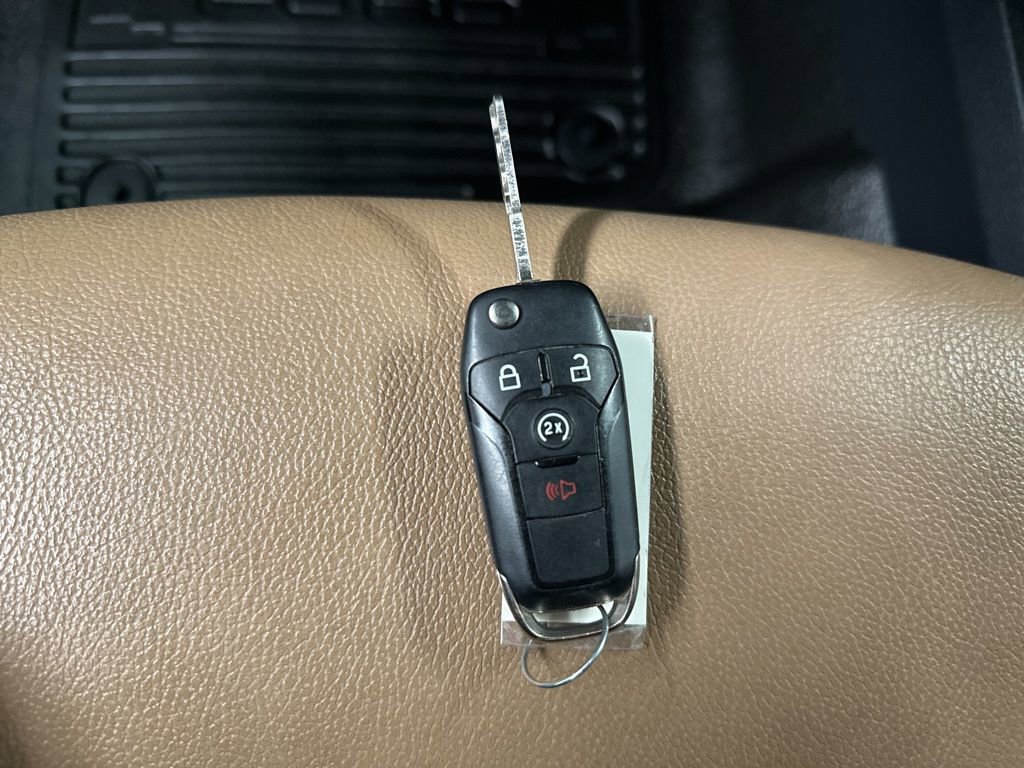 Used 2022 Ford F350 Lariat w/ Lariat Value Package image 38