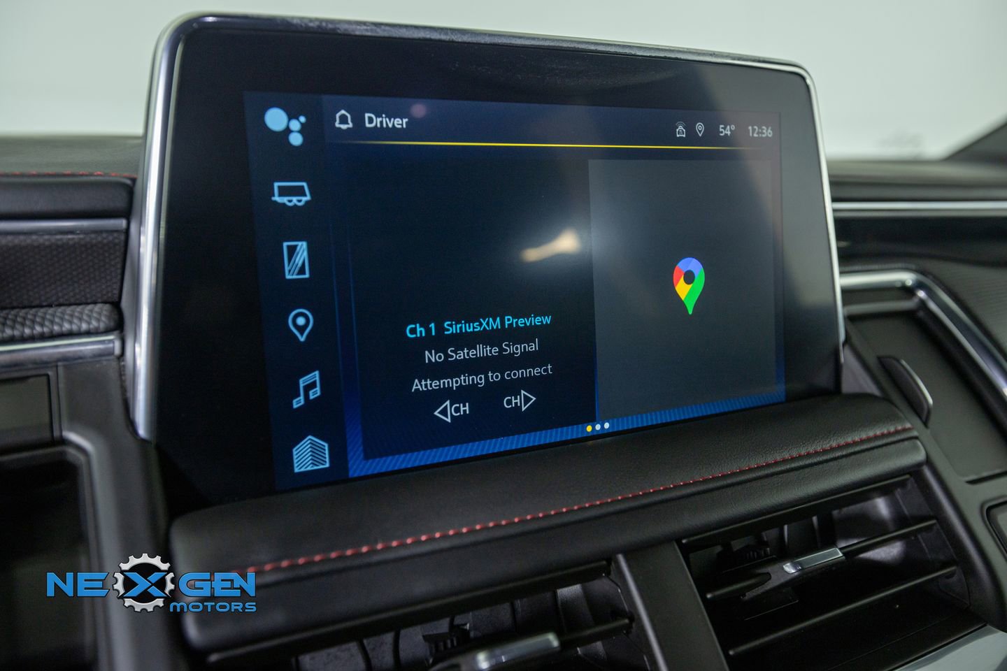 Used 2024 Chevrolet Suburban RST w/ Luxury Package AWD/4WD image 22