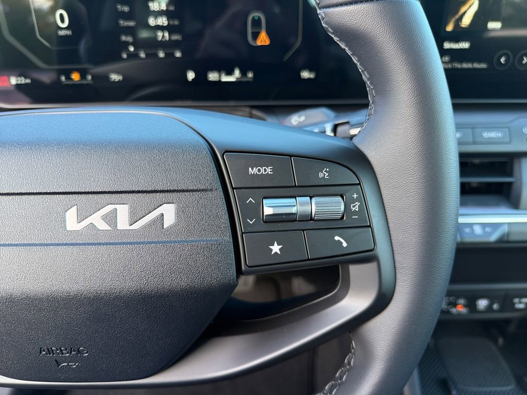 New 2025 Kia K4 EX image 18