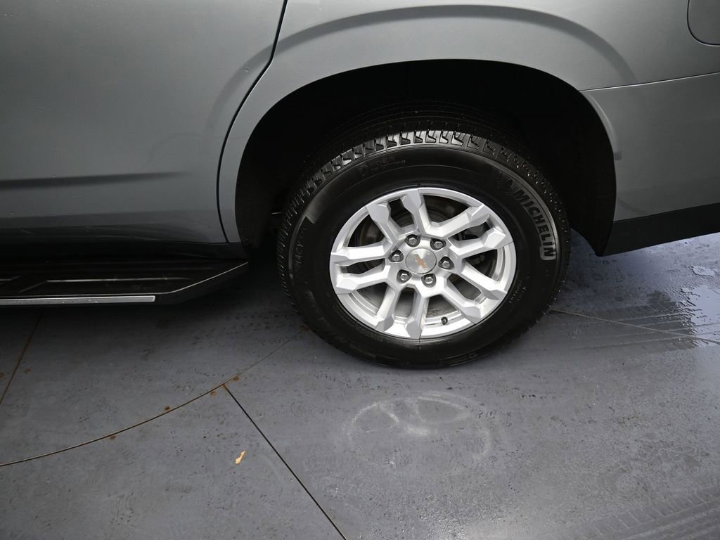 Used 2025 Chevrolet Tahoe LT AWD/4WD image 19