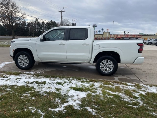 Used 2024 Nissan Frontier SV w/ SV Convenience Package image 10
