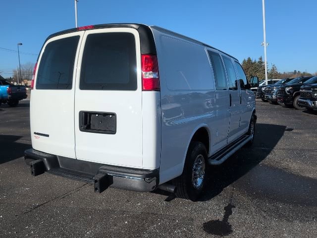 Used 2024 Chevrolet Express 2500 w/ Driver Convenience Package image 7
