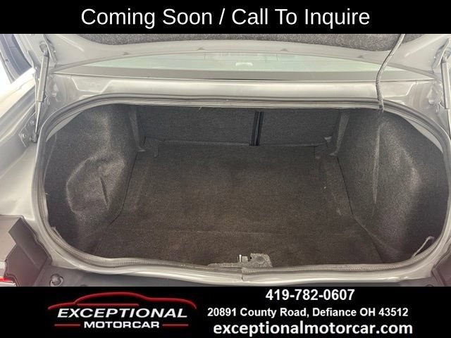 Used 2018 Dodge Challenger SXT RWD image 45