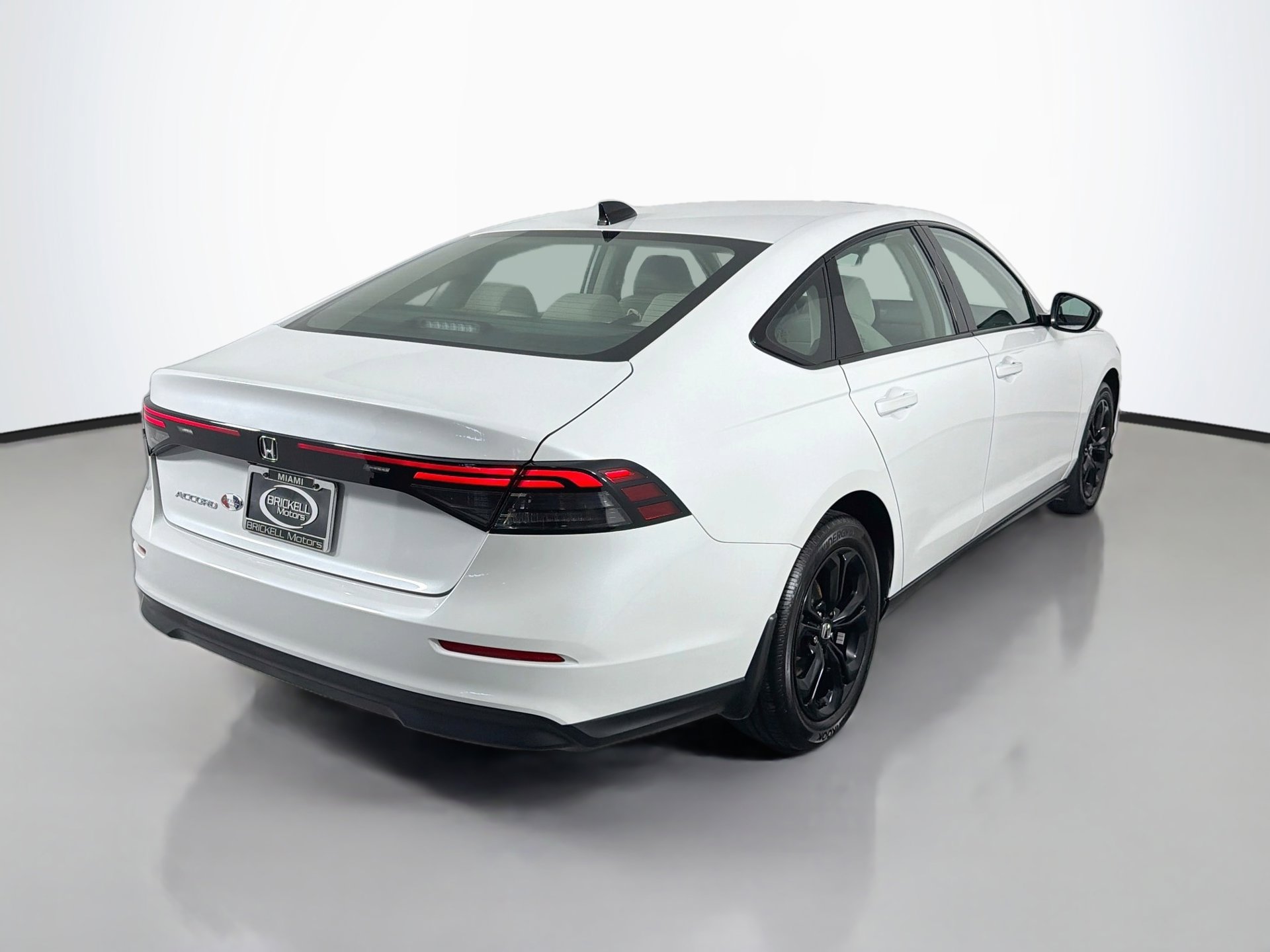 Used 2025 Honda Accord SE image 3
