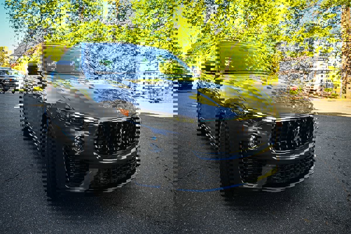 Used 2023 Maserati Levante Modena AWD/4WD image 6
