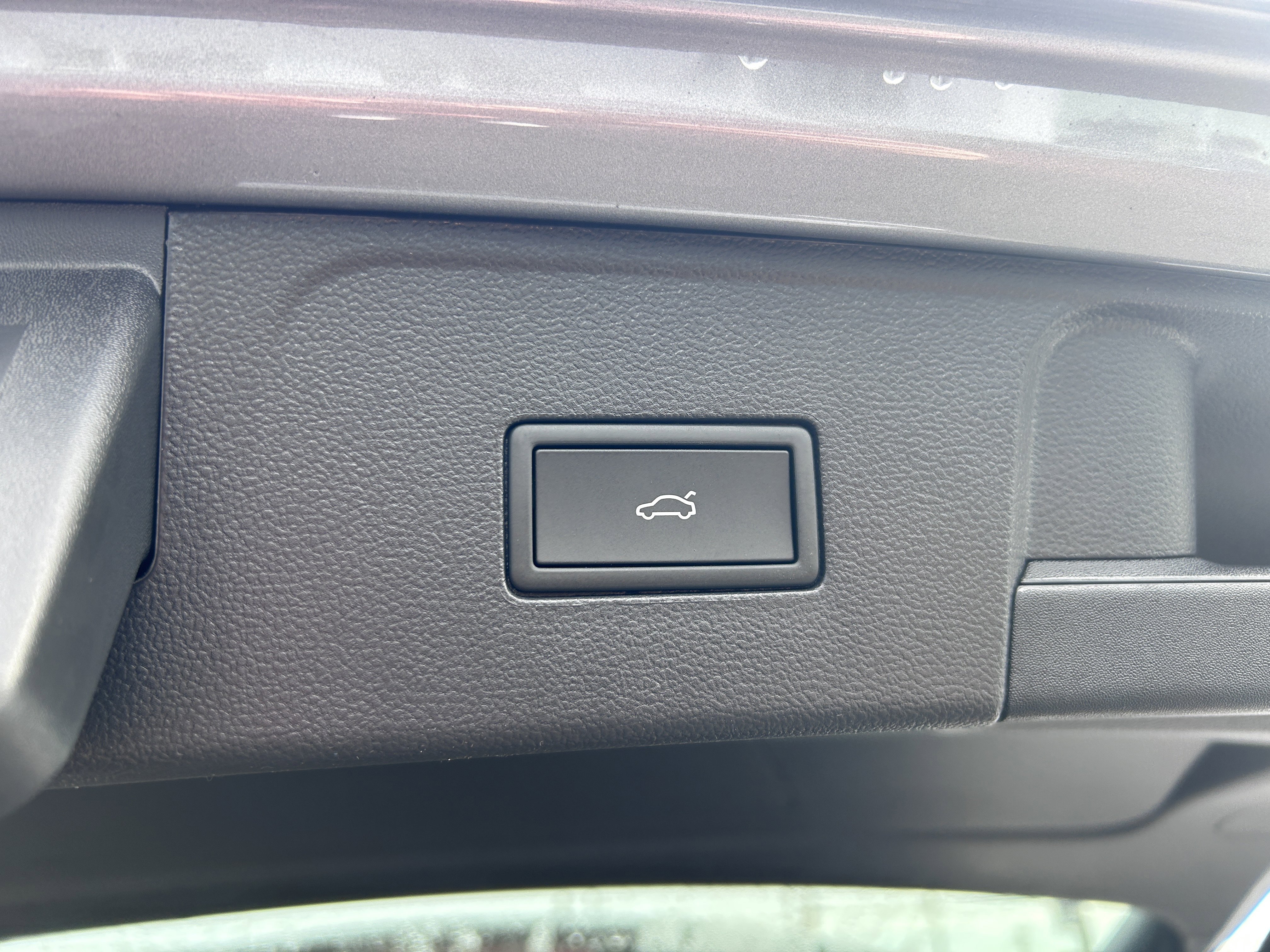 New 2026 Volkswagen Atlas SEL Premium R-Line image 32