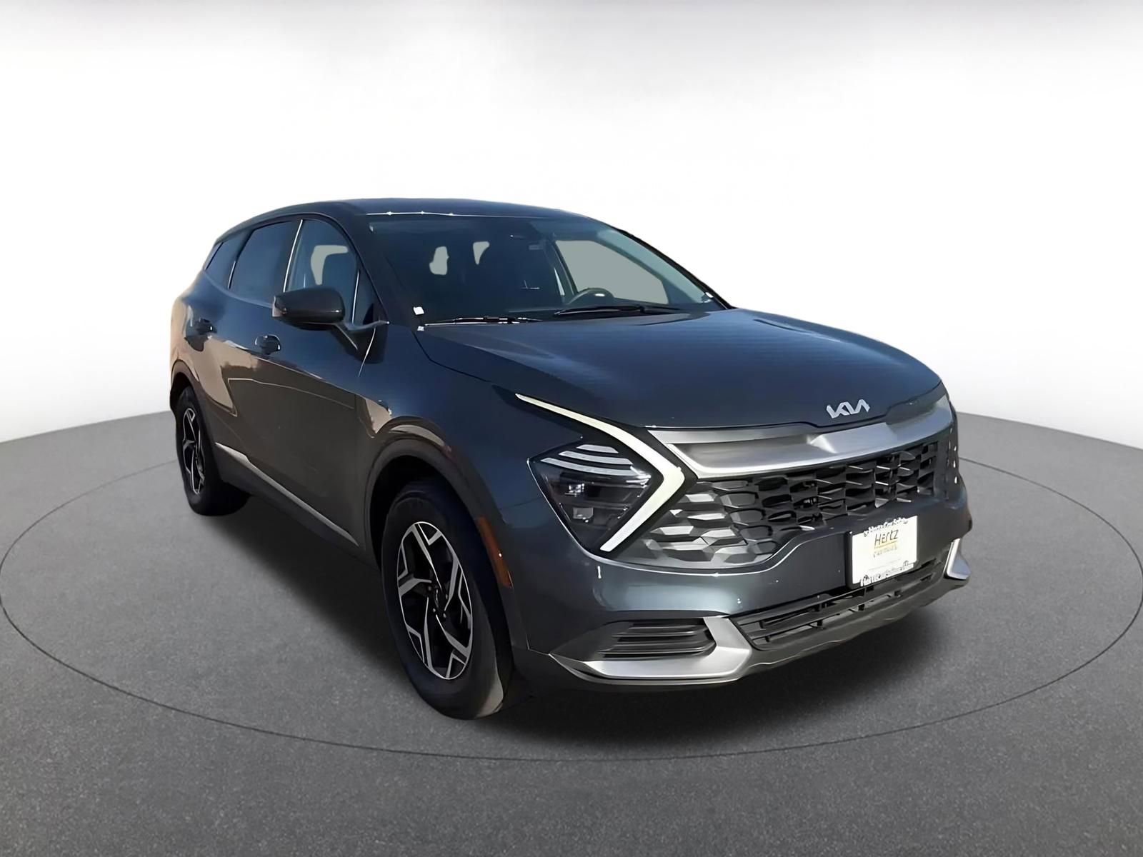 Used 2025 Kia Sportage LX FWD image 3