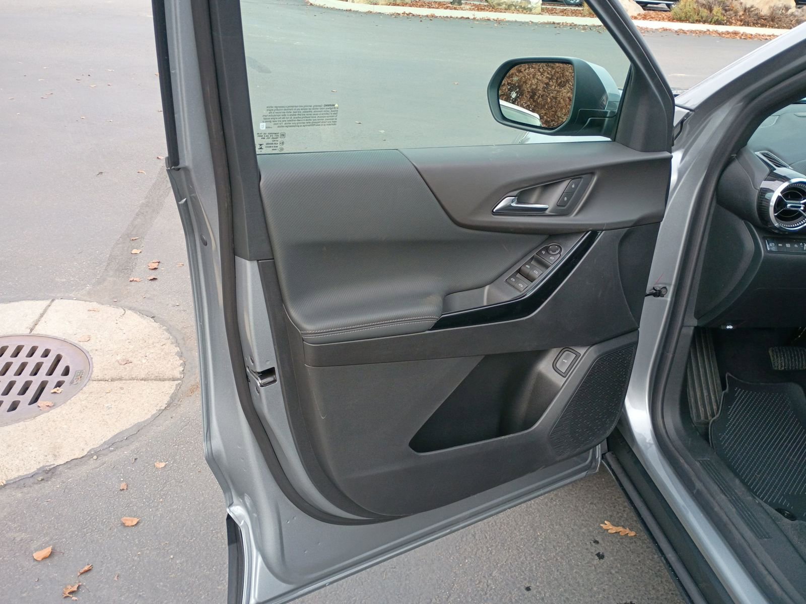 New 2026 Chevrolet Equinox LT w/ Convenience Package II image 29