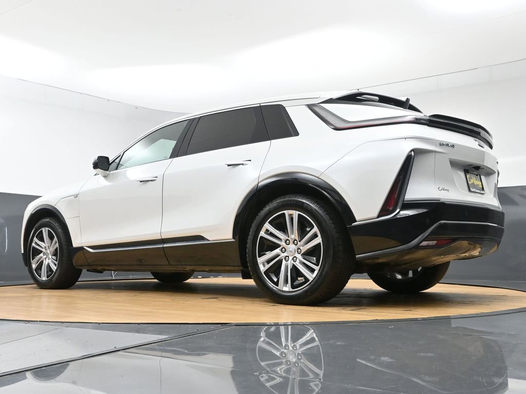 Used 2024 Cadillac Lyriq Tech RWD image 45