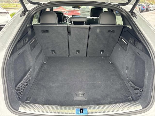 Used 2022 Audi SQ5 Prestige image 32
