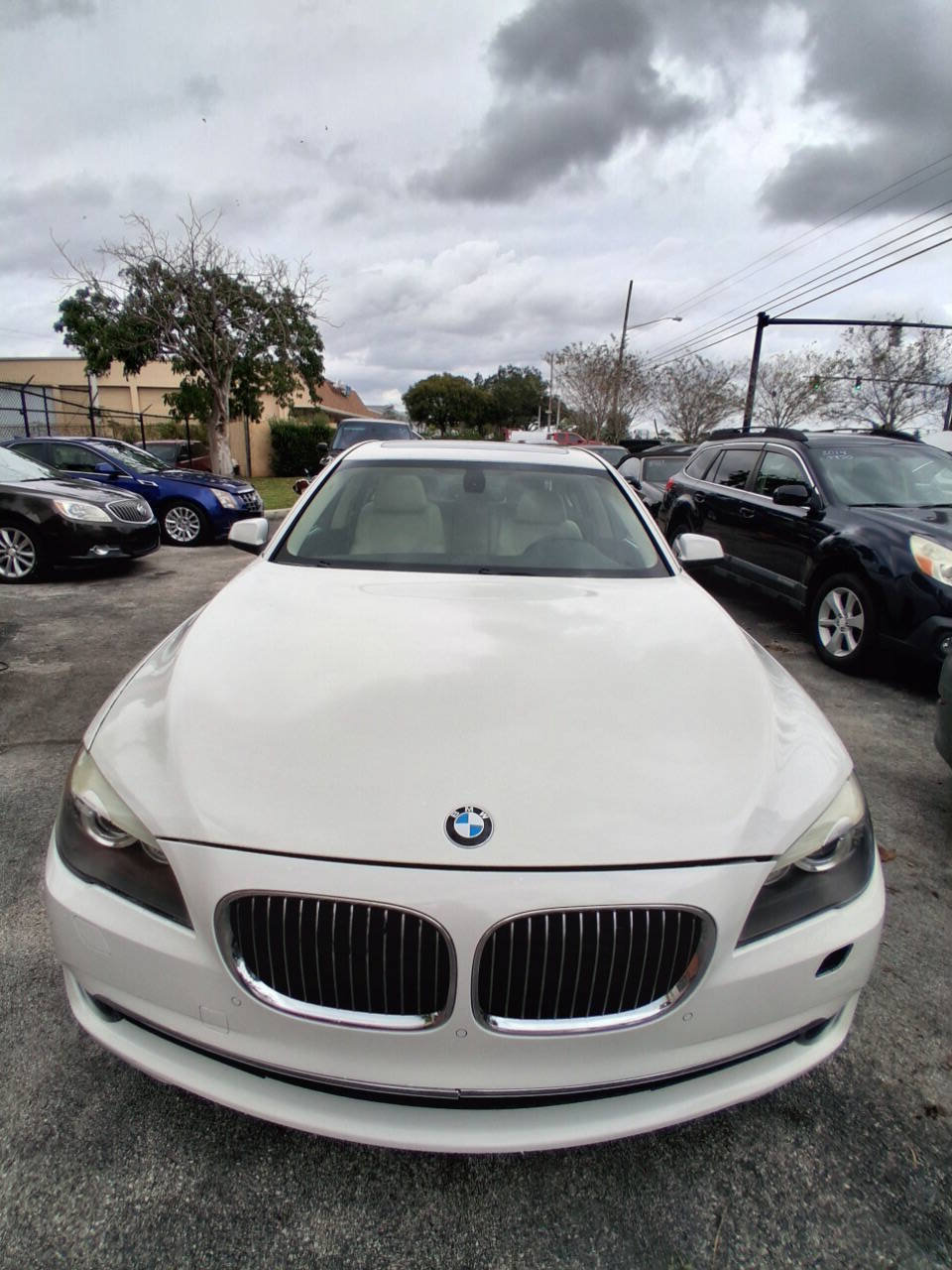 Used 2012 BMW 740i RWD image 3