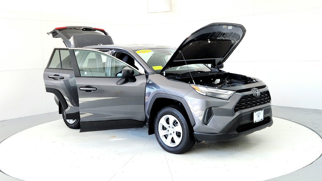 Used 2023 Toyota RAV4 LE AWD/4WD image 12