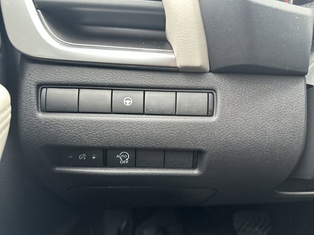 Certified 2023 Nissan Rogue SV image 19