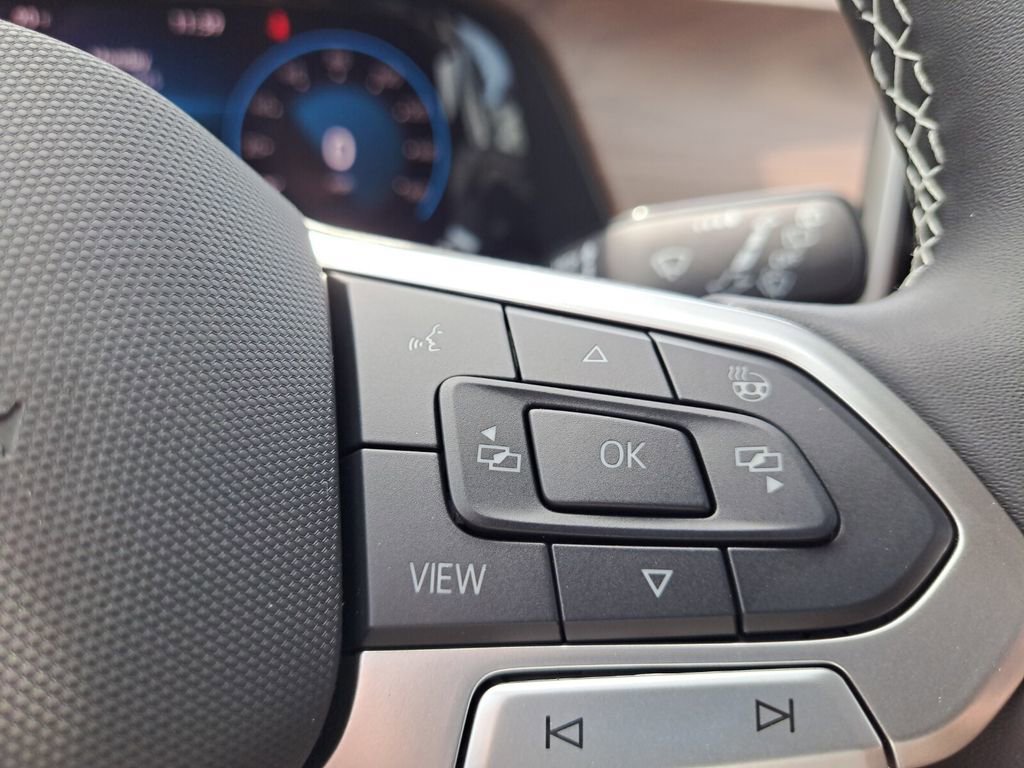 New 2026 Volkswagen Atlas SE image 13