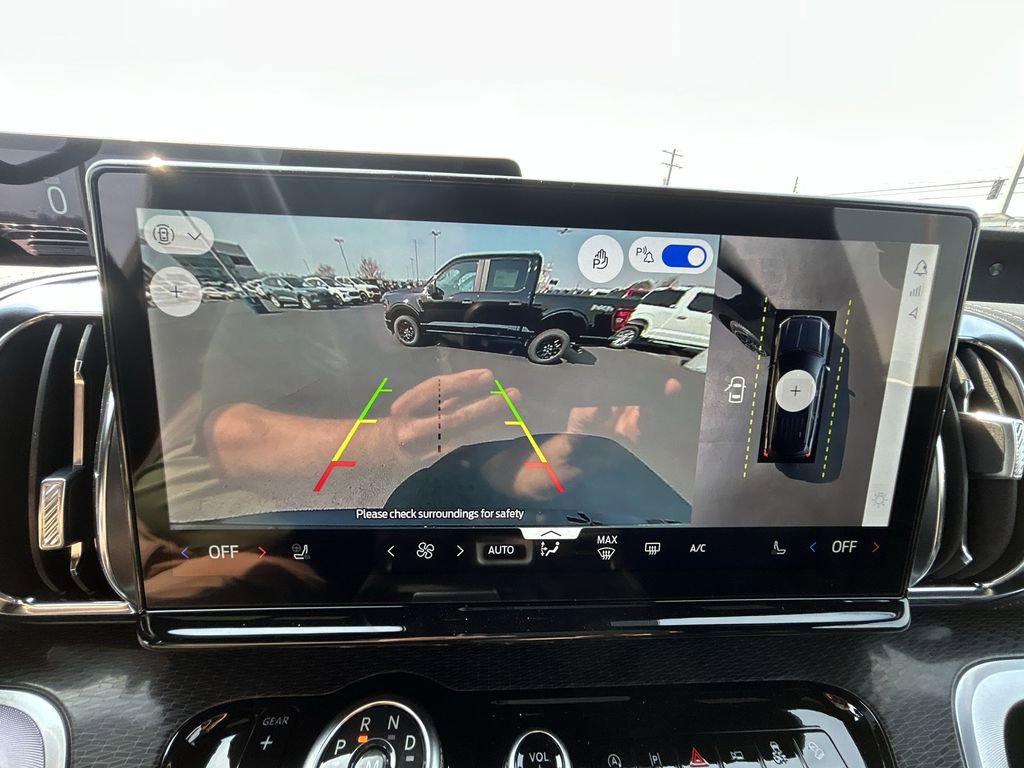 New 2026 Ford Expedition Platinum image 23