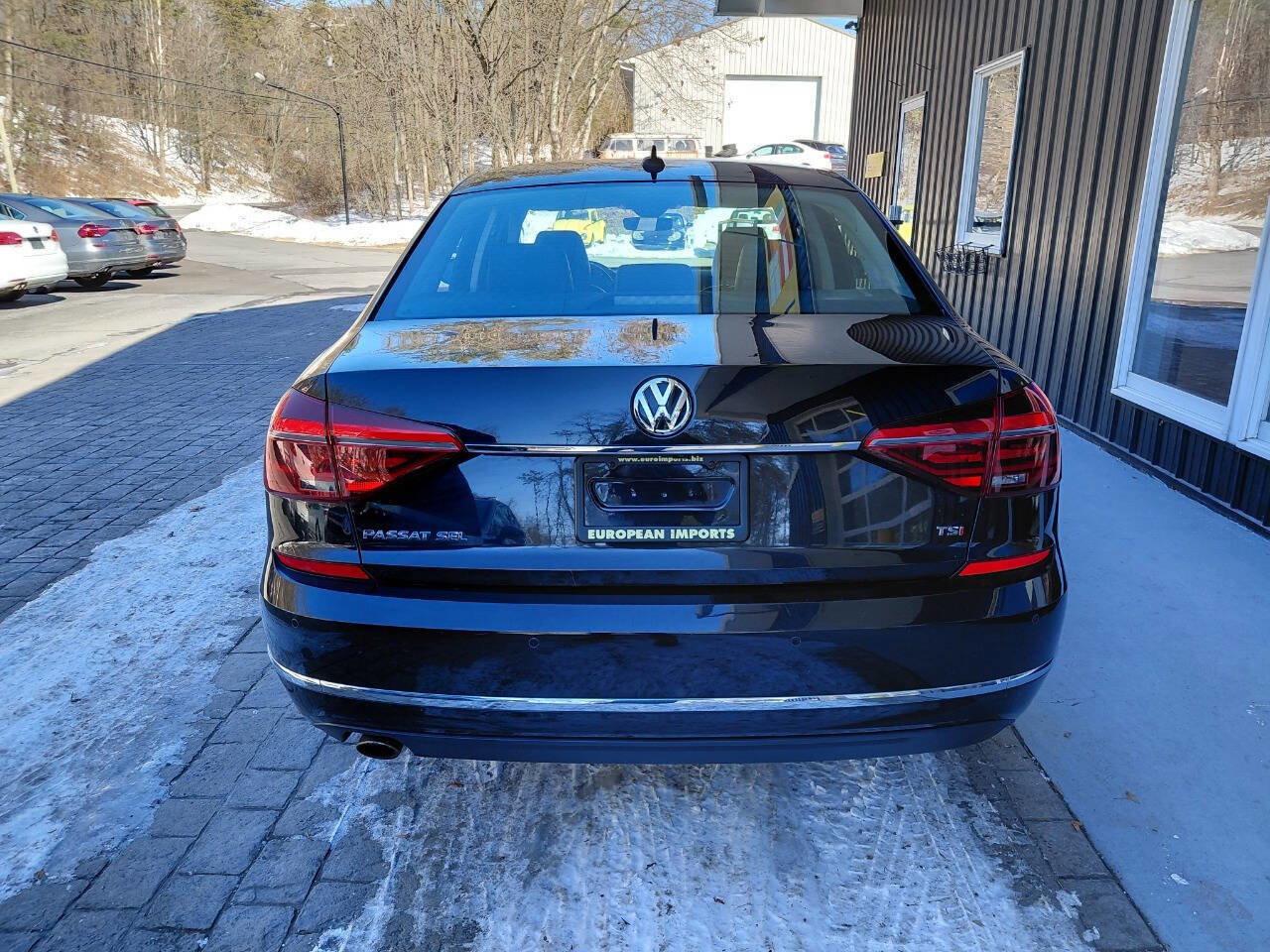 Used 2017 Volkswagen Passat 1.8T SEL Premium image 7