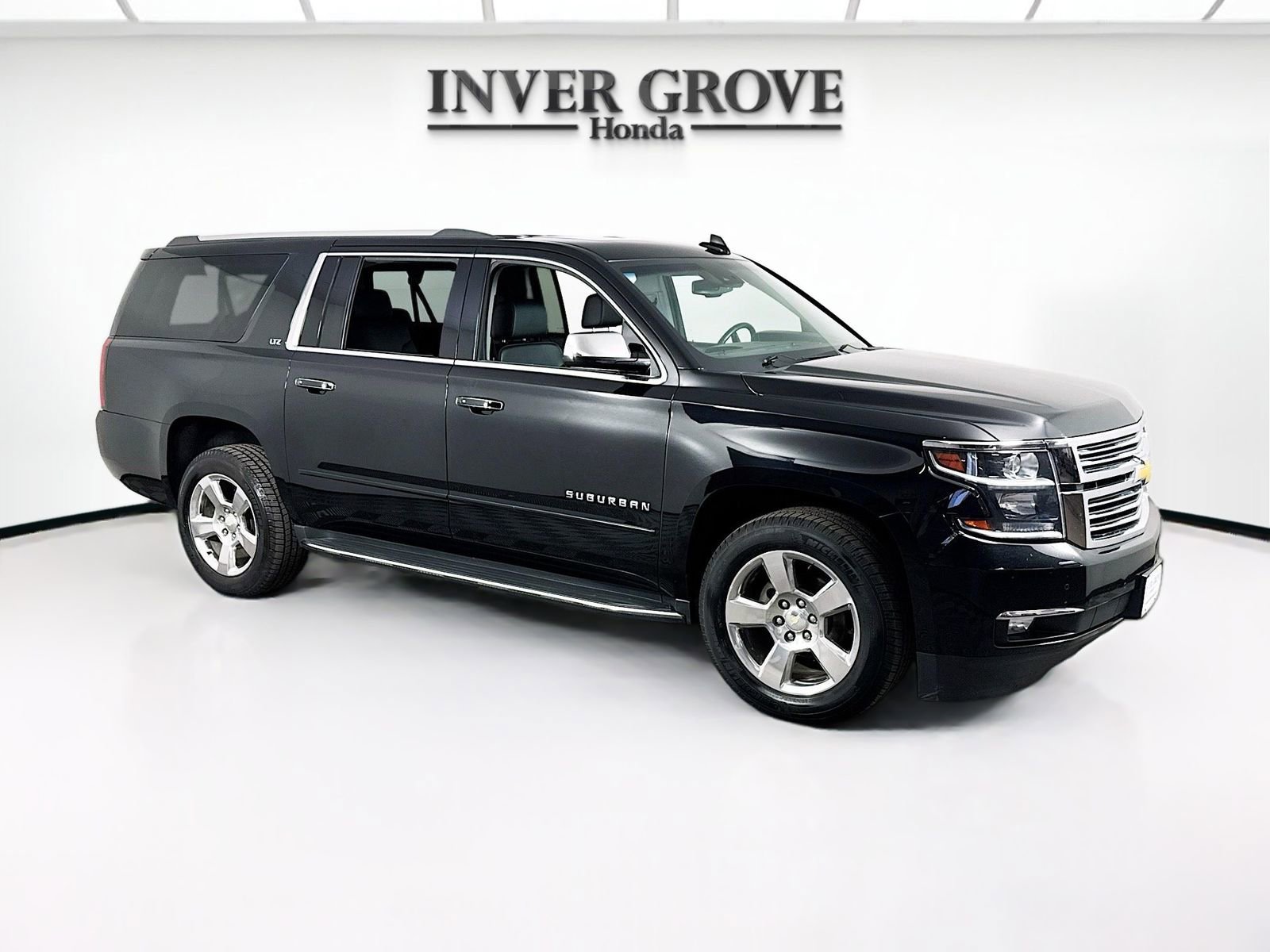Used 2016 Chevrolet Suburban LTZ AWD/4WD image 3