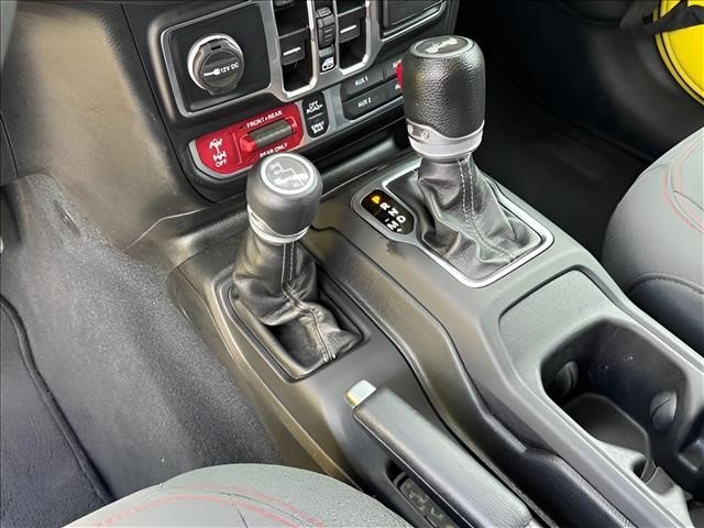 Used 2024 Jeep Wrangler Unlimited Rubicon AWD/4WD image 27
