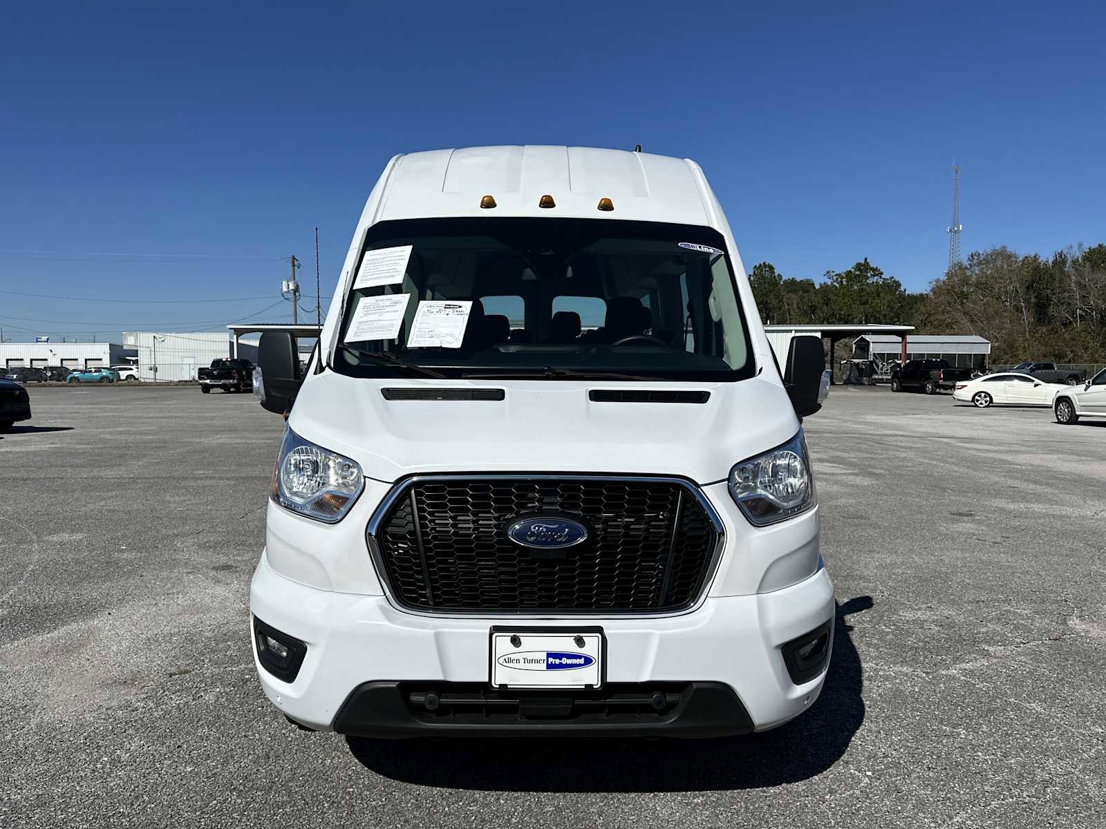 Used 2021 Ford Transit 350 XLT image 3