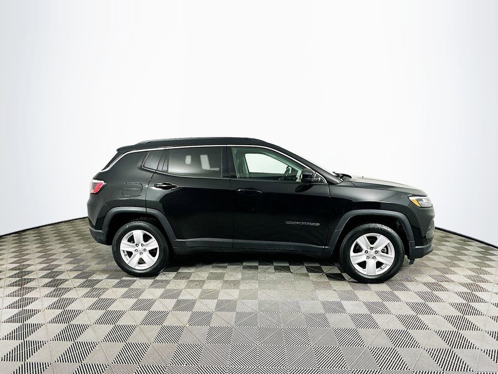 Used 2022 Jeep Compass Latitude w/ Convenience Group image 14