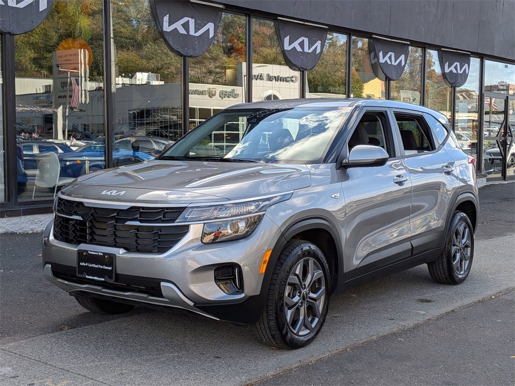 Certified 2024 Kia Seltos LX
