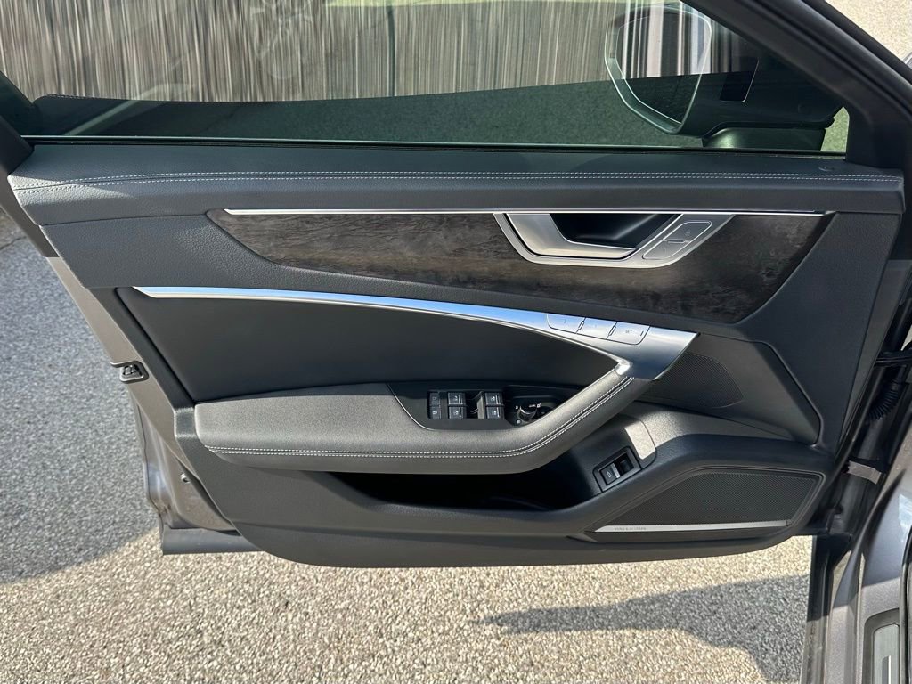 Used 2021 Audi A6 3.0T allroad Premium Plus w/ Executive Package image 15