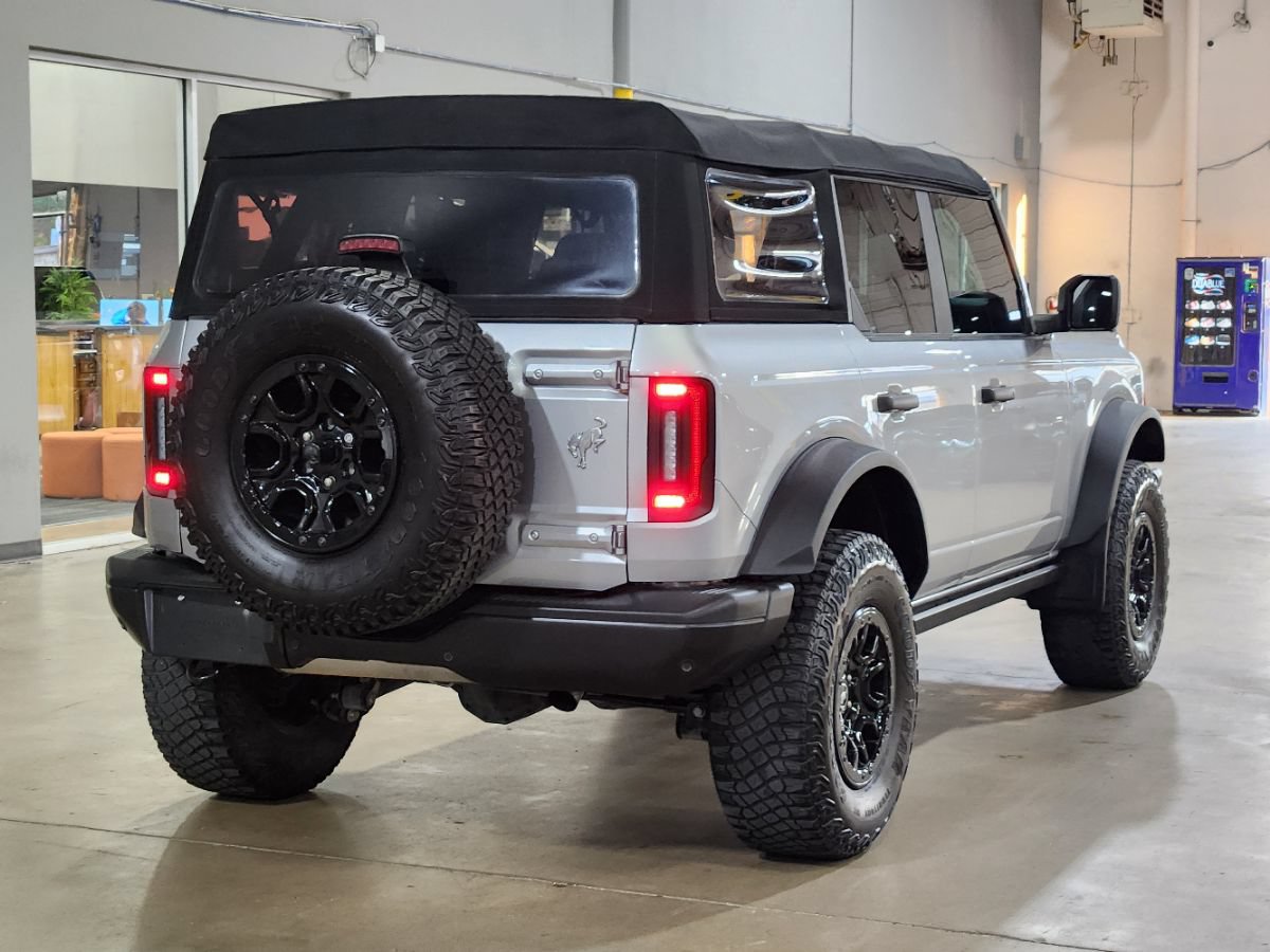 Used 2022 Ford Bronco Black Diamond AWD/4WD image 8