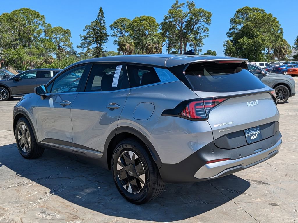 Certified 2026 Kia Sportage LX FWD image 6