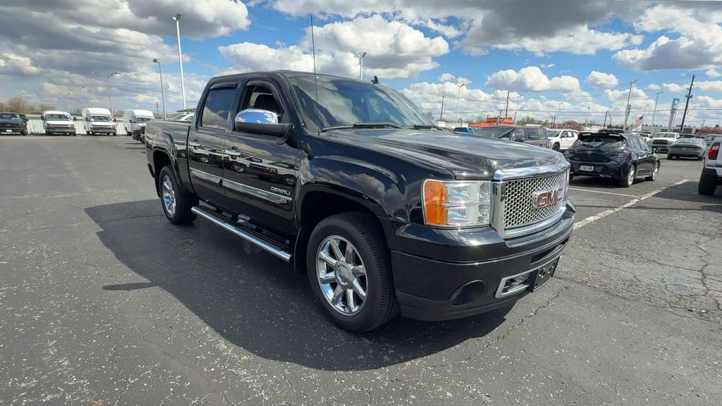 Used 2013 GMC Sierra 1500 Denali image 2