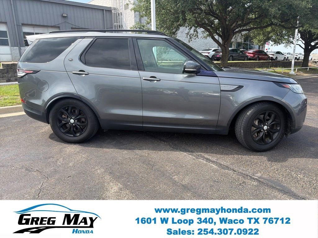 Used 2018 Land Rover Discovery SE AWD/4WD image 2