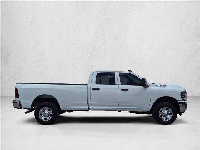 Used 2025 RAM 2500 Tradesman w/ Chrome Appearance Group AWD/4WD image 4
