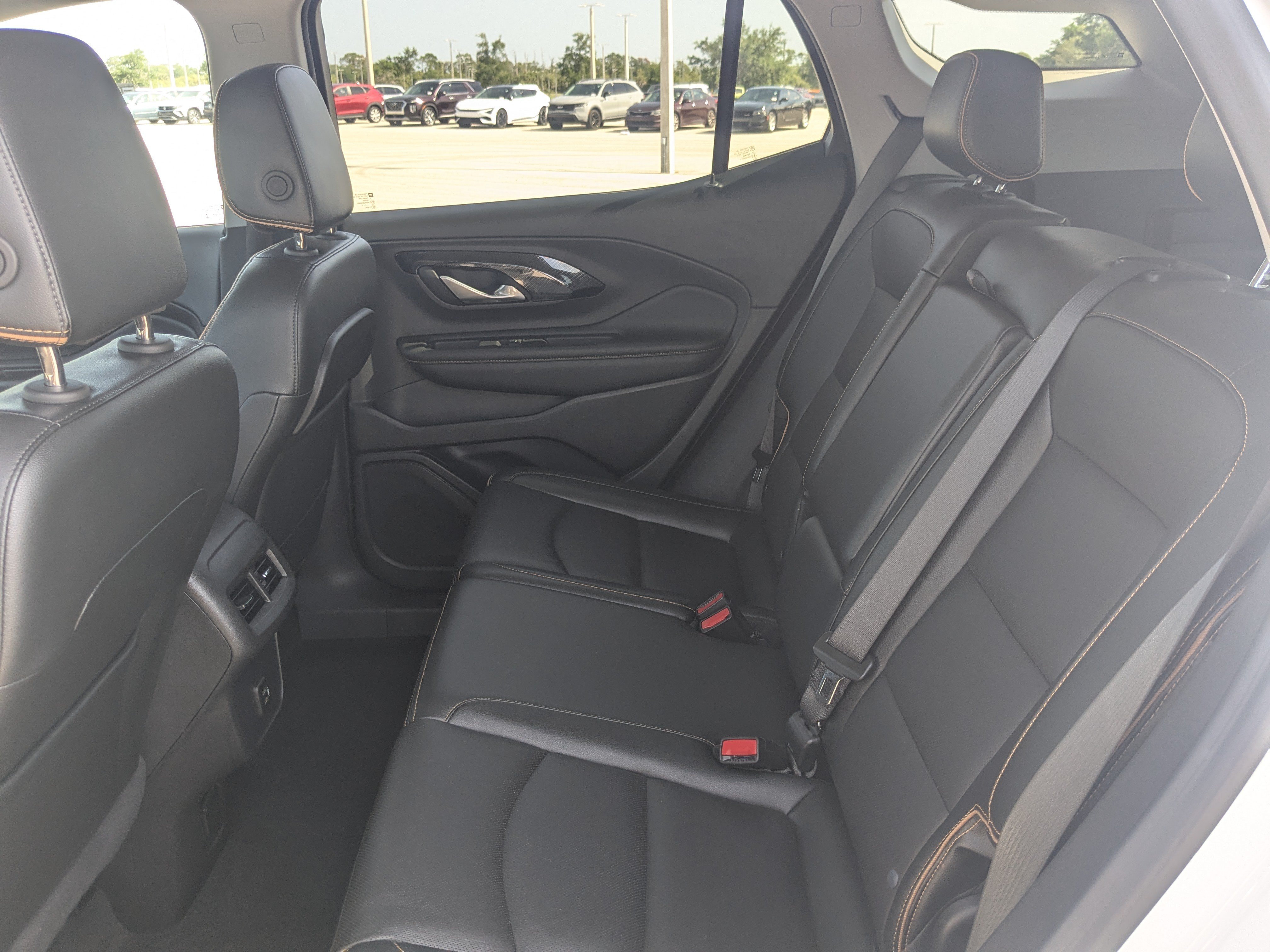 Used 2024 GMC Terrain AT4 AWD/4WD image 17