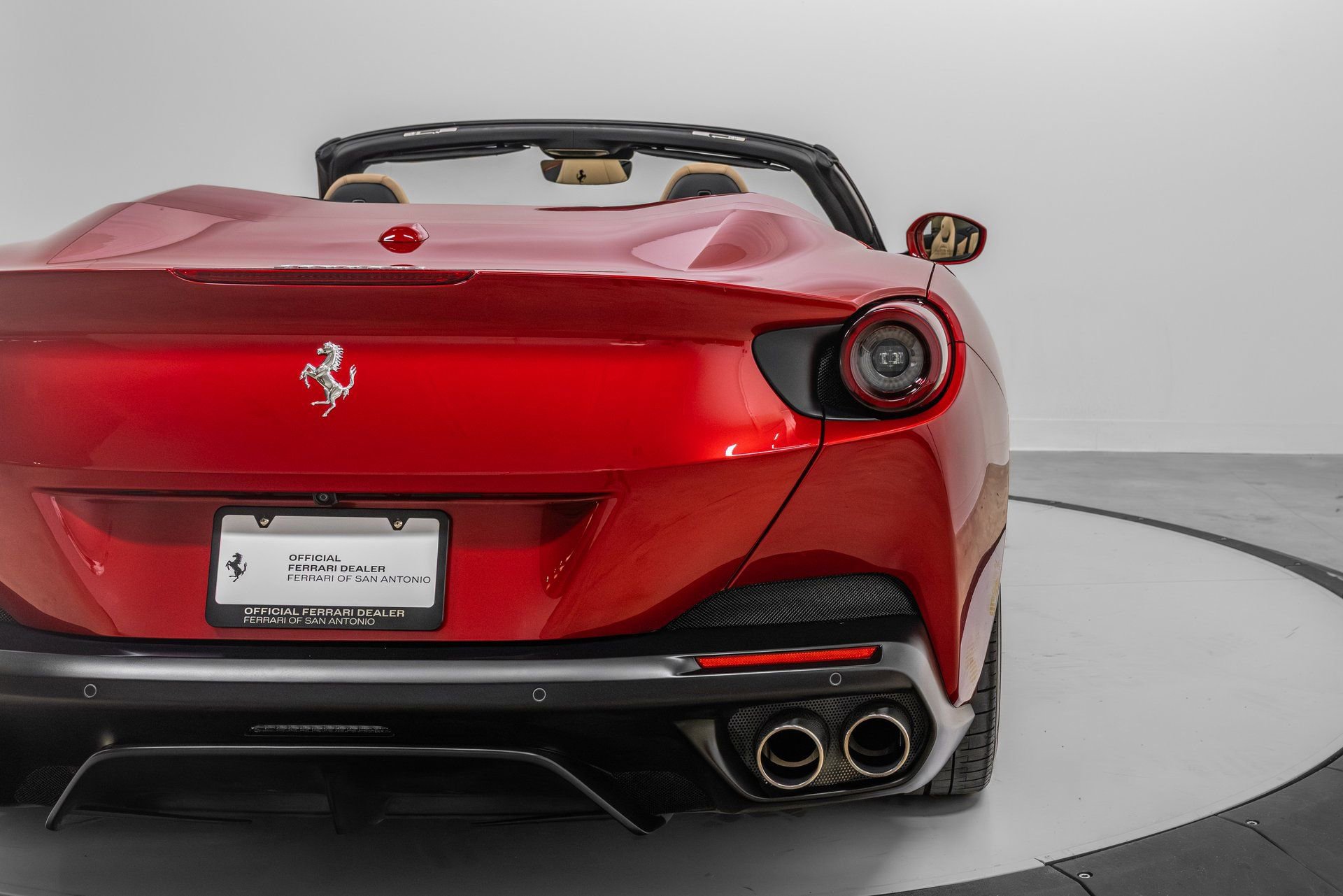 Certified 2020 Ferrari Portofino RWD image 56