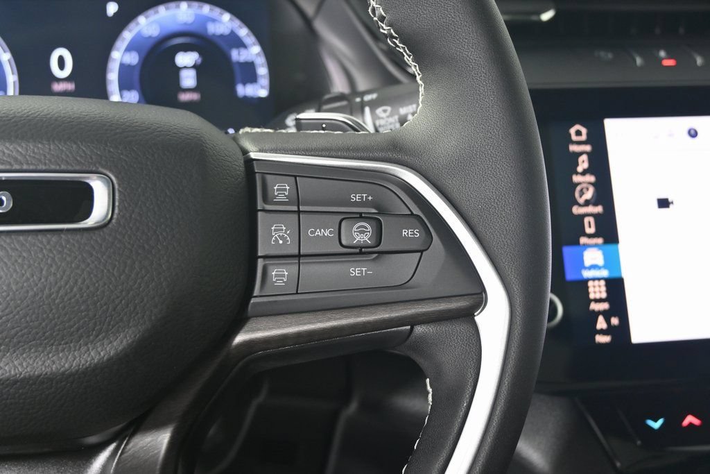 New 2026 Jeep Grand Cherokee Limited w/ Limited Altitude Package AWD/4WD image 34